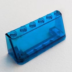 4176-14G Ruit 2x6x2 transparant donkerblauw gebruikt *1C004