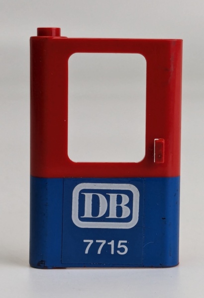 4181pb018-5G Trein, Deur 1x4x5 links met DB sticker en 7715 rood gebruikt *1D0000