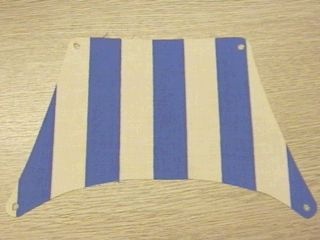 sailbb22-1G Zeil 27x17 top met blauwe strepen wit gebruikt *5D000