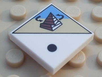 3068bpb0191-1 Tegel 2x2 Zwarte stip (dobbelsteen) en pyramide wit NIEUW *