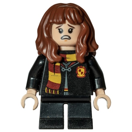 hp208 HP Hermoine Granger, Hogwarts Robe Clas[ped with Gryffindor Shield NIEUW *0M0000