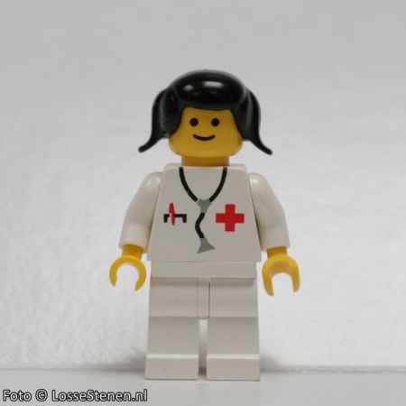 doc030G Dokter- Rood kruis, 2 staartjes gebruikt *0M0000