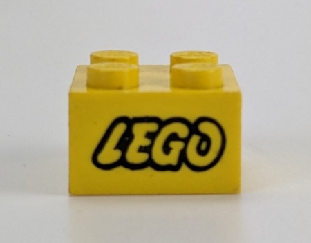 3003pb001-3G Steen 2x2 LEGO open O en zwarte omlijning geel gebruikt *5V10-03