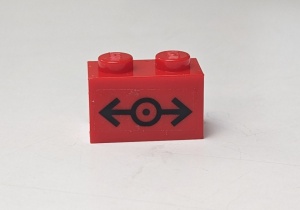 3004pb101-5G Steen 1x2 Trein logo in zwart (Sticker) rood gebruikt *5V02-09