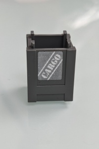 61780pb003-6G Box met top opening CARGO logo (Sticker) grijs, donker (blauwachtig) gebruikt *5S029