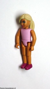 belvFem71 Belville meisje- Helderroze topje, magenta schoenen, gebruikt *