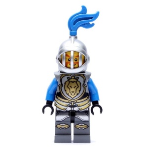 cas523G Castle - Ridder met borstplaat, helm en blauwe pluim gebruikt *0M0000