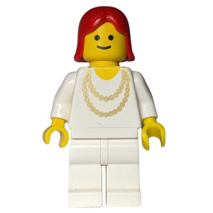 ncklc002G Vrouw met gouden ketting en rood haar gebruikt *0M0000