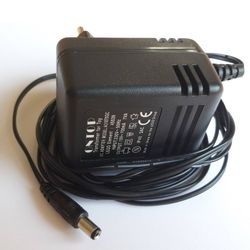 45539-11G Adapter 9V snelheidsregulator 230V (ONTOP versie) (PAKKETPOST) zwart gebruikt *
