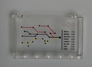 64453pb002-12G Ruit plat 1x6x3 met treinschema transparant gebruikt *5S037