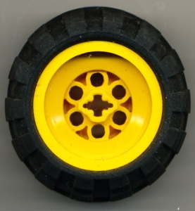 6580ac01-3G Wiel 43.2 breedx28 dikke naaf middengroot met asgat met band 6579 geel gebruikt *5W000