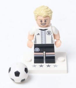 colfbd-12 André Schürrle (9) met voetbal NIEUW *0M0000