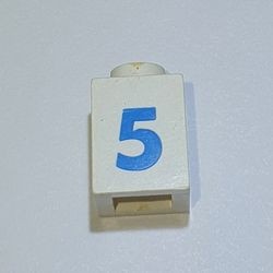 3005pt5b-1G Steen 1x1 met cijfer 5 dik wit gebruikt *5V01-12