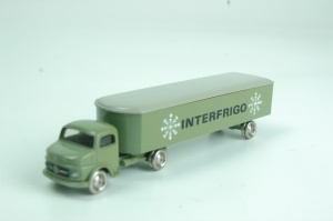 657pb02 Mercedes met INTERFRIGO oplegger gebruikt *5M000