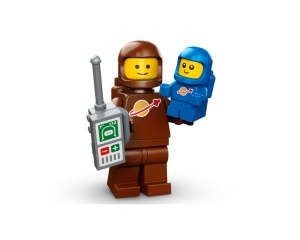 col24-3 Astronaut bruin met kleuter,walky talky en standaard NIEUW *0M0000