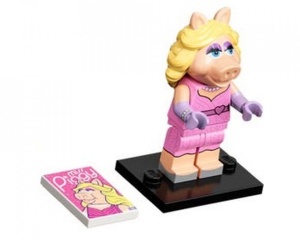 coltm-6 MUPPETS: Miss Piggy met tijdschrift 0M0000 NIEUW *