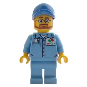cty0673 Man, middenblauw uniform met OCTAN logo, donkerblauwe benen, blauwe pet met gat NIEUW *0M0000