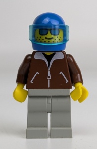 jbr003G Bruine jas - Light Gray benen, blauw helm gebruikt *0M0000