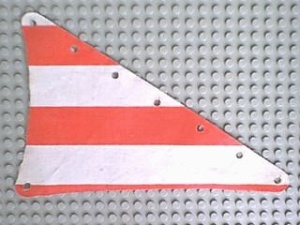 sailbb23-1G Zeil 14x22 driehoek met rode strepen wit gebruikt *5D000
