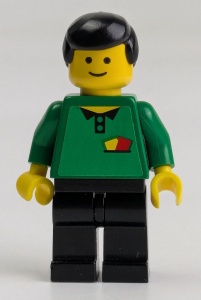 soc113sG Scheidsrechter, groen shirt, rode en gele kaart logo gebruikt *0M0000
