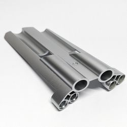 32188-67G Technic, Sierpaneel # 3 Large Long, Large Holes, Side A zilver, metallic gebruikt *5K000