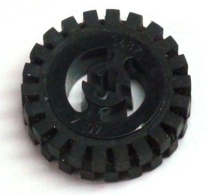 3482c01-11G Wiel met gespleten asgat met kleine geribbelde band zwart gebruikt *5W000