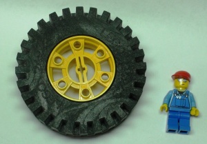 3739c01-3G Wiel 24x43 Technic, klasssiek- band 24x43 Technic (3740) geel gebruikt *5W000 - Img 2