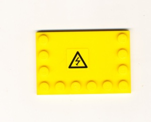 6180pb026-3G Tegel 4x6 met noppen zijkant met zwarte driehoek (Sticker) geel gebruikt *5T10-02