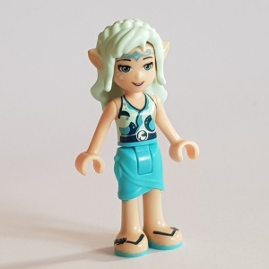 elf002 Naida Riverheart, middenazuur short NIEUW *0M0000