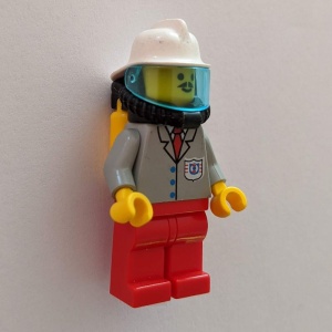 res007G Rescue Coast Guard 2 - rode benen, Airtanks, witte Fire helm gebruikt *0M0000