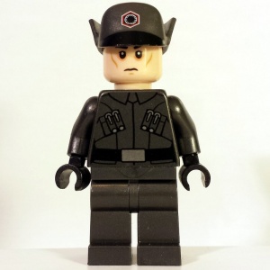 sw0870G Star Wars: First Order Officer gebruikt *0M0000