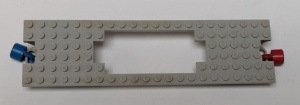 x902c01-9G Trein, basis 6x22 met uitsnede motor met magneten lichtgrijs (klassiek) gebruikt *