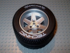 22969c04-67G Wiel 62mm D.x46mm Technic Racing Large met band met text Technic Racing (PAKKETPOST) zilver, metallic gebruikt *