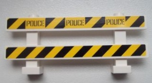 6079pb06-1G Hek met horizontale planken 1x8x2 POLICE en geel/zwarte strepen wit gebruikt *1L000