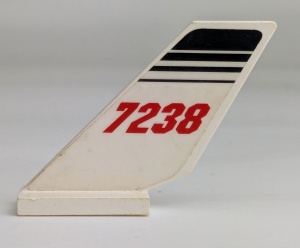 6239pb012-1G Staart met 7238 en zwarte lijnen (stickers) wit gebruikt *0D0000