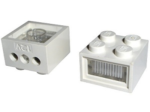 8010ac01-1G Steen 2x2 met lampje GETEST! glas (diffuser) 12 VOLT!!! 2-gaats stekergat wit gebruikt *0L000