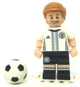 colfbd-13 Marco Reus (21) met voetbal NIEUW *0M0000