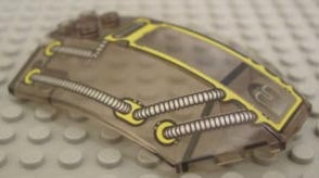 x224px2 Cockpit glas 8x6x2 (plat) met zilveren en gele lijnen en raampatroon transparant bruin (kleurnaam was: trans ZWART) NIEUW *3L0000