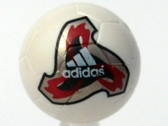 x45pb02-1G Voetbal met worldcup- logo (Fevernova) wit gebruikt *0D001