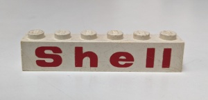 3009pt1-1G Steen 1x6 Shell tekst wijd met ronde e wit gebruikt *5V06-05