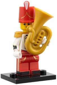 col29-8 Tubaspeler met tuba en standaard *