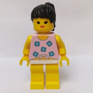par004G Trui met blauwe bloemen, gele benen en zwart haar gebruikt *0M0000