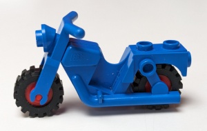 x81c01-7G Motorfiets met rode wielvelgen blauw gebruikt *1D038