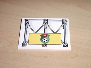 4515pb013-1G Dakpan 10 graden 6x8 Hekwerk voetbal Logo (Sticker) wit gebruikt *5R000