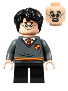 hp265 HP Harry Potter, Gryffindor sweater, zwarte korte benen NIEUW *0M0000