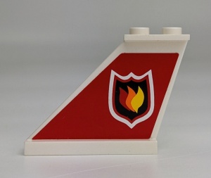 2340pb037L-1G Staart met brandweer logo op rode achtergrond links wit gebruikt *1D041