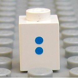 3005ptColonb-1G Steen 1x1 met teken : wit gebruikt *5V01-15