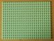 3334-38G Basisplaat 16x24 (geen nopgaten onder0 groen, licht gebruikt *3K000