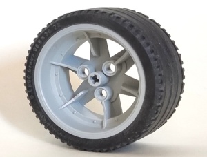 44772c01-86G Wiel 56mm/34mm Technic Racing Midden met band 68,8x36ZR (44771) (PAKKETZENDING) grijs, licht (blauwachtig) gebruikt *5W000