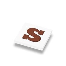 CUSE8020 Tegel 1x1 met chocoladeletter S *0A000